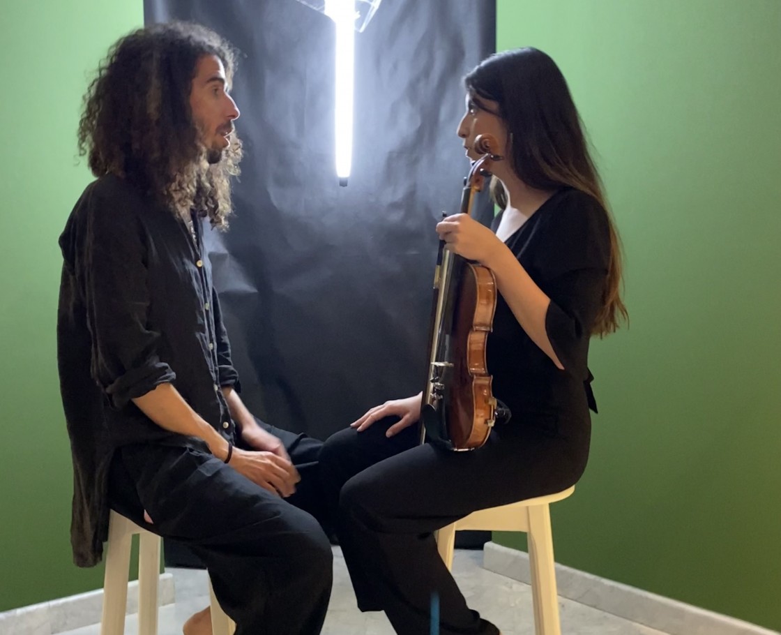 El arte performático se abre paso en el Museo de Arte Sacro de Teruel