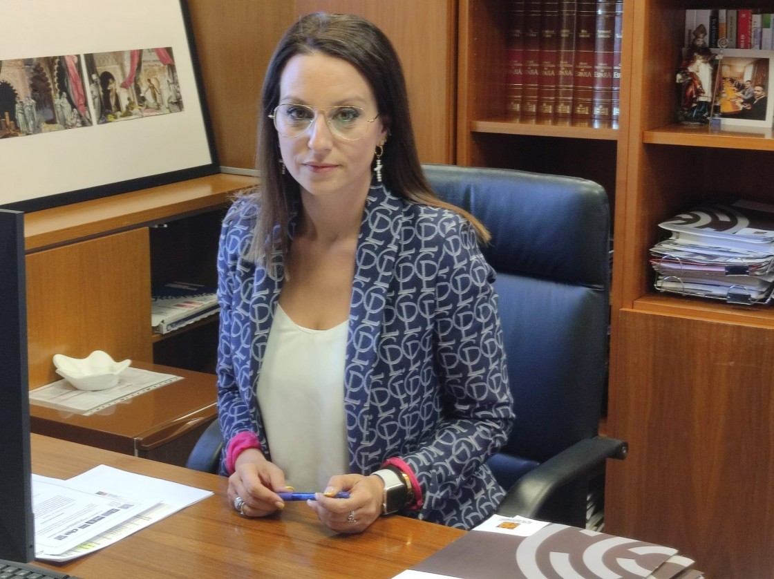 Esther Peirat, presidenta del comité intercomarcal del PAR en Teruel: 