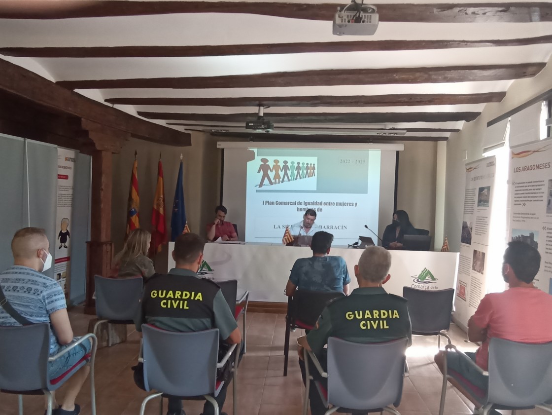 Presentado el plan de igualdad de la Comarca Sierra de Albarracín para prevenir la violencia de género