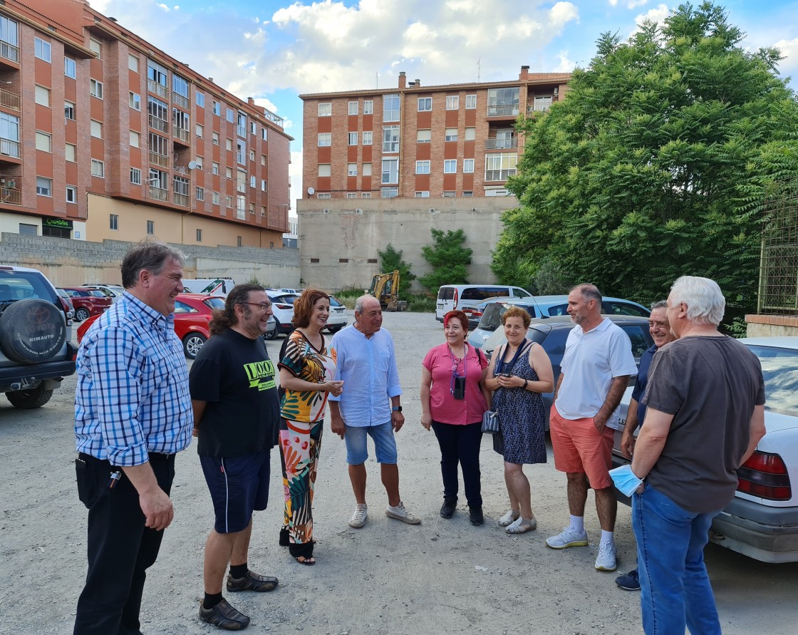 El Ayuntamiento de Teruel nivelará y asfaltará la zona de aparcamiento en la calle Santa Amalia