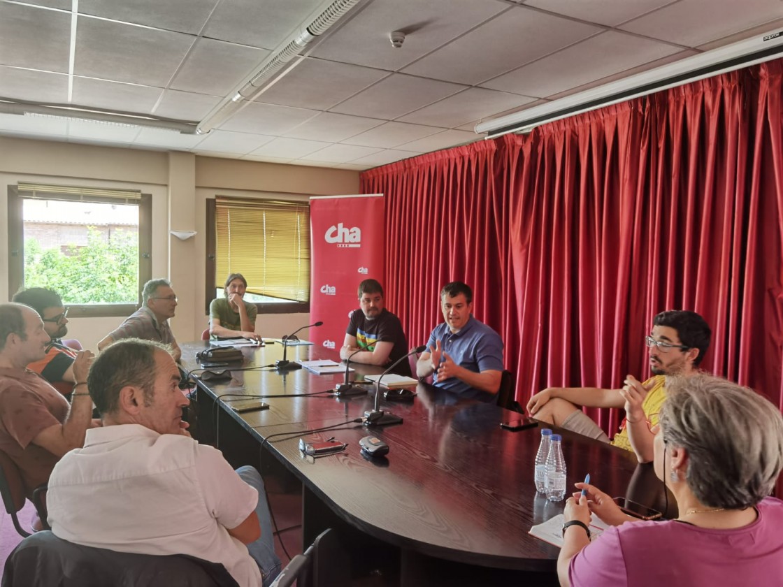 CHA se opone a las plantas solares en Lechago, Gallipuén y Cueva Foradada