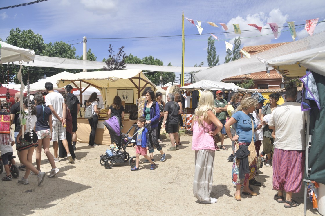 El Festival Poborina Folk vuelve a darse un baño  de masas en su regreso tras la pandemia