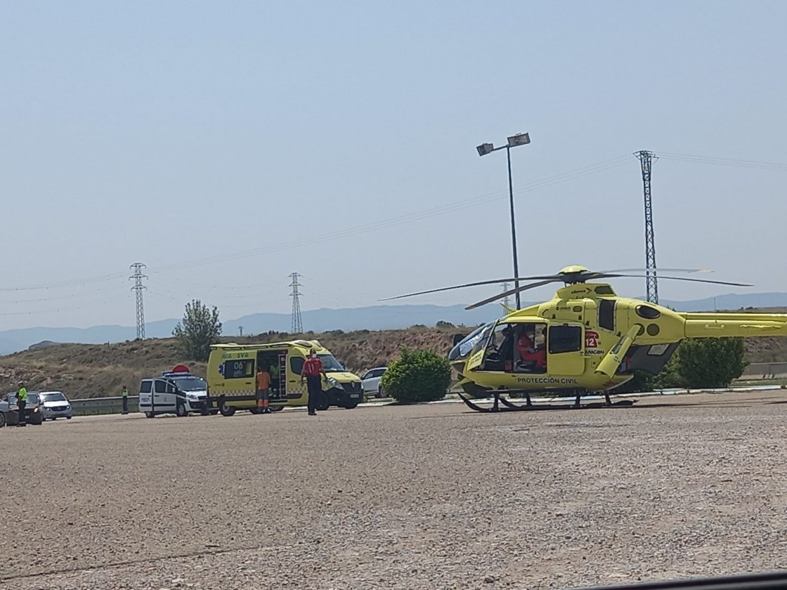 Grave accidente de tráfico en Alcañiz con dos niños heridos graves, uno evacuado en UVI Móvil y otro en helicóptero a Zaragoza