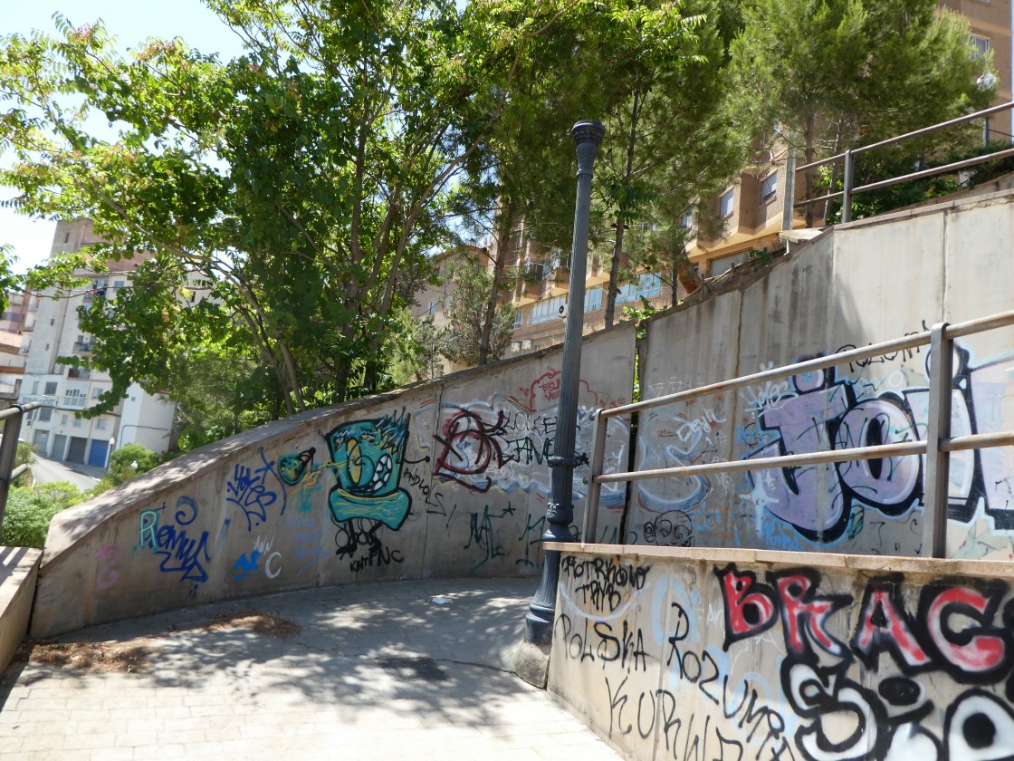 El proyecto de las laderas incluirá trabajos en cinco zonas verdes del barrio turolense del Ensanche