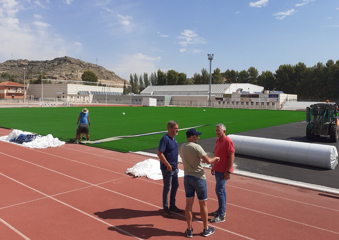 La remodelación del campo de fútbol de Alcañiz estará acabada antes del campus del Real Madrid