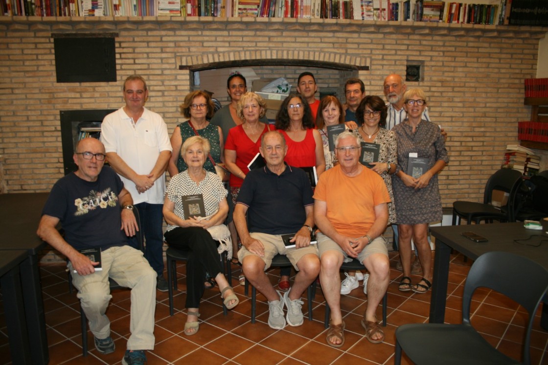 Josa analiza su nobleza en una charla sobre heráldica