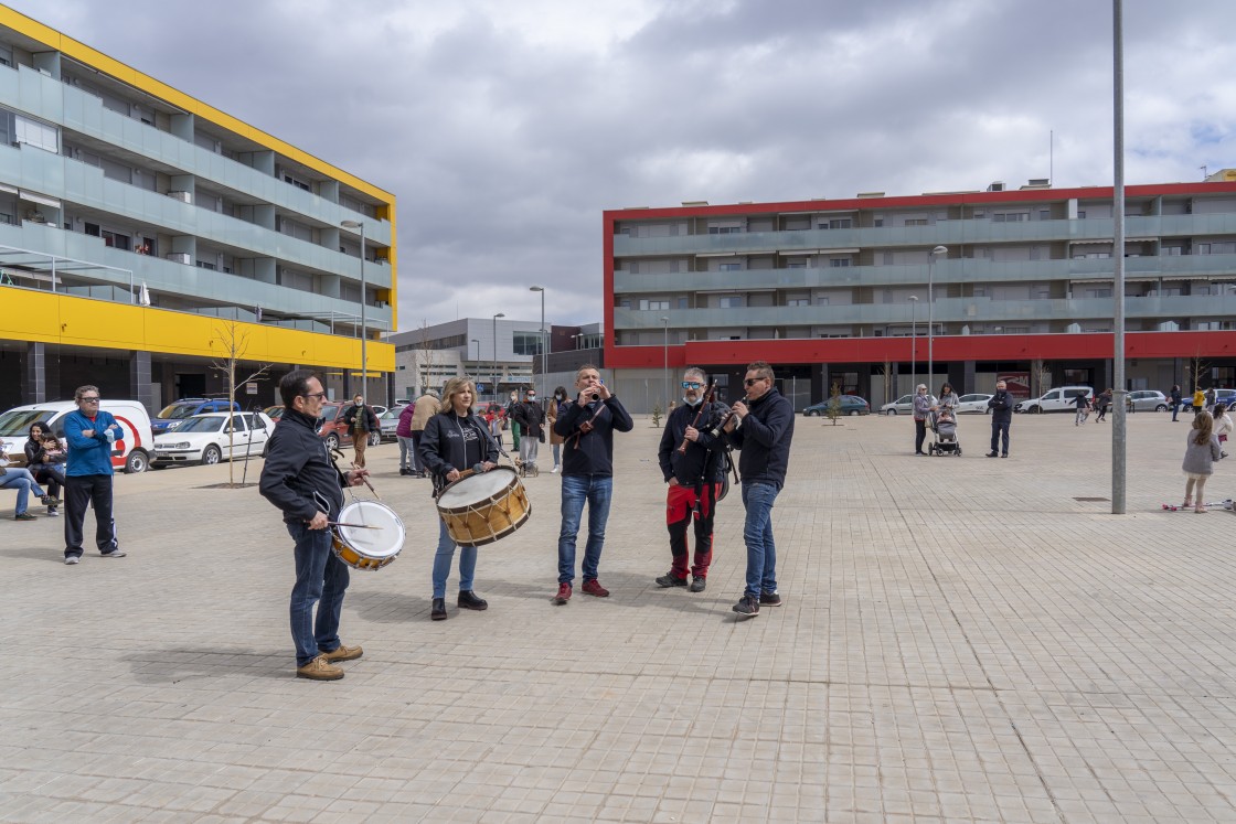 Un convenio con Red Eléctrica de España financiará juegos inclusivos en la plaza de la Cultura