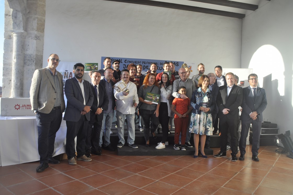 La Barrica consigue el primer premio del Concurso de Tapas de Jamón de Teruel 2022