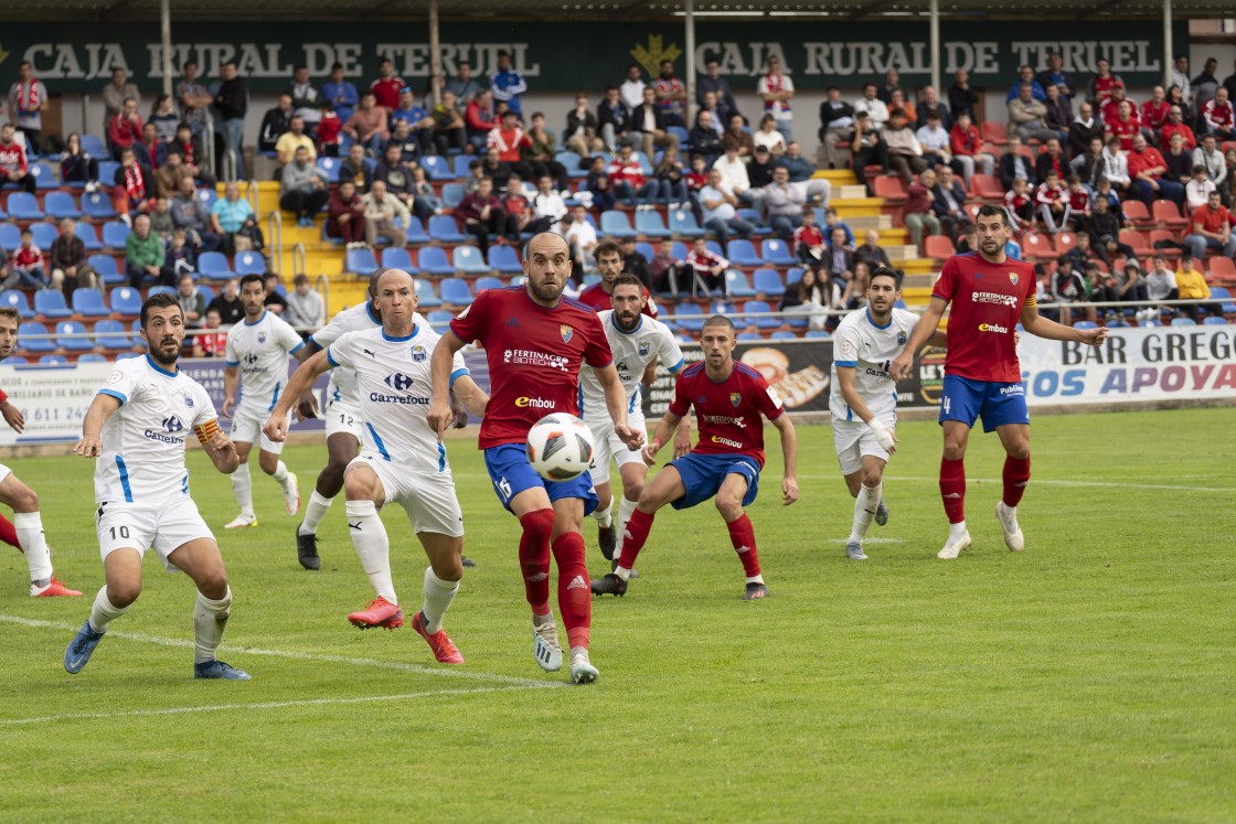 El CD Teruel sigue en la lista de líderes de Segunda RFEF invictos en casa