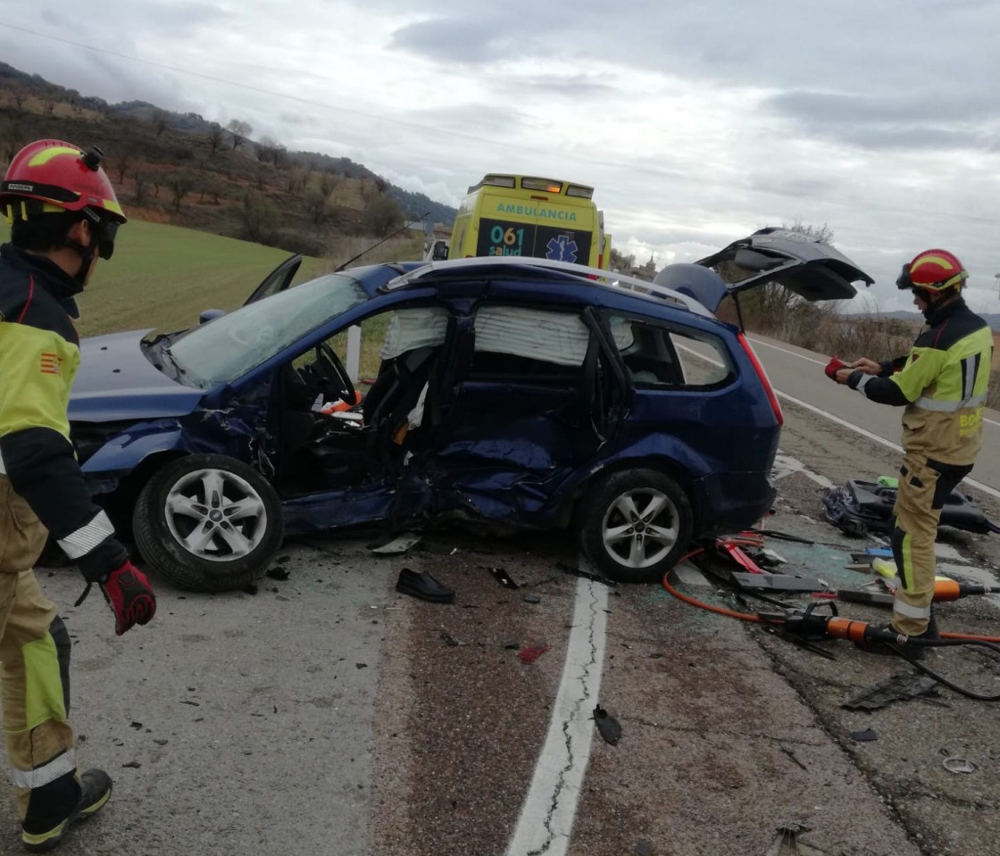 Un fallecido y dos heridos en un accidente de tráfico en Báguena