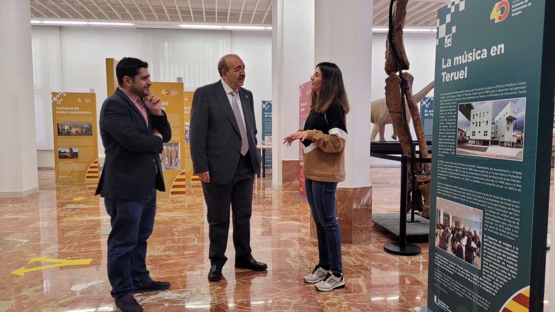 La exposición ‘40 años creciendo’ se podrá visitar en Alcañiz estas navidades