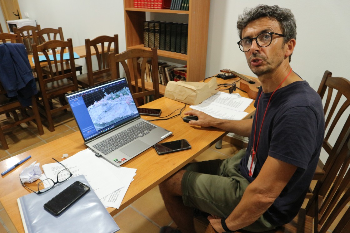 Pascal Réjoy Méchain, profesor de Topografía en el Lycée de L'Atlantique: 