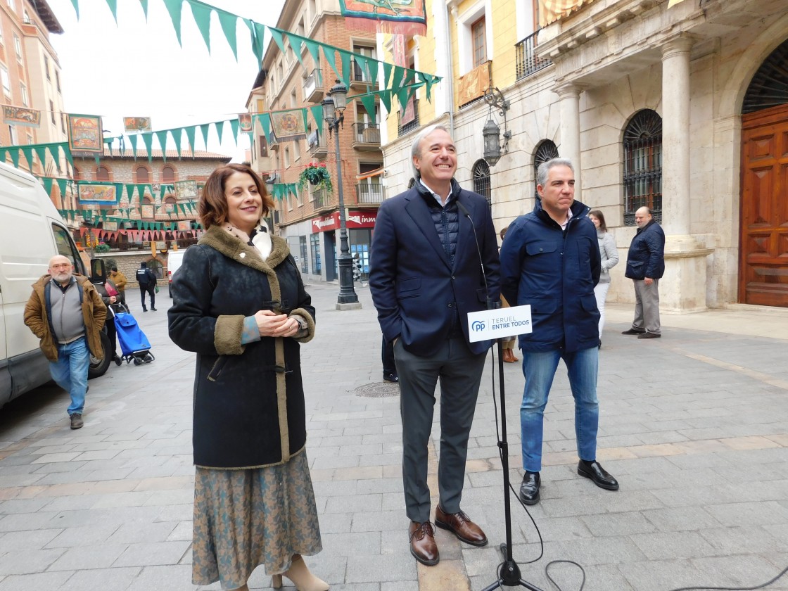 Jorge Azcón reitera en Teruel que el PP tiene abiertas las puertas a quienes 