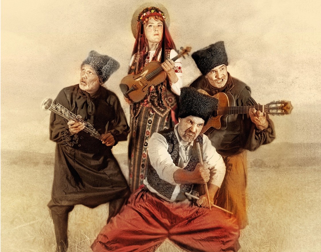 Ritmos zíngaros y mucho humor en el último montaje musical de Teatro Che y Moche