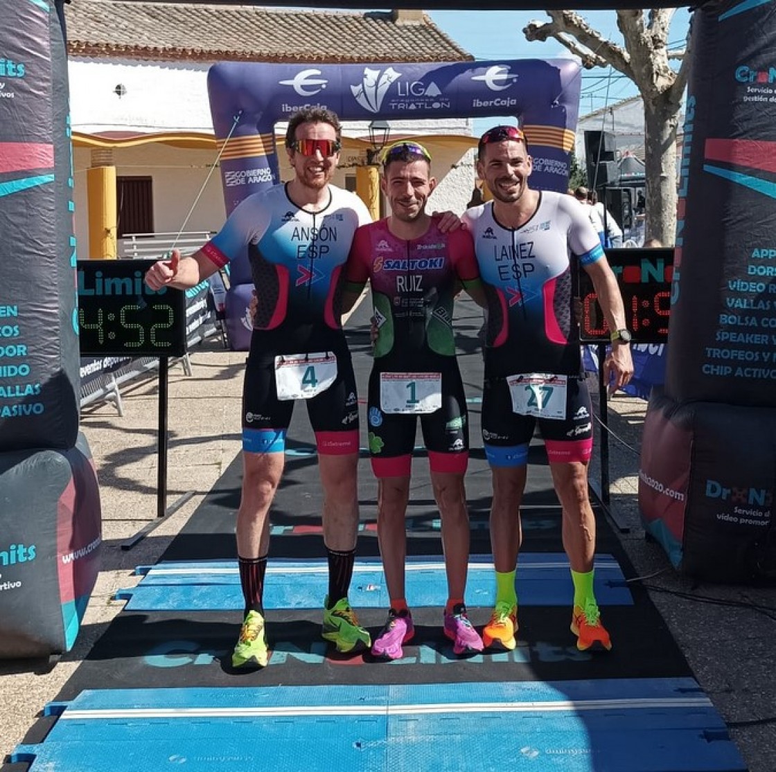 Roberto Ruiz se proclama campeón de Aragón de duatlón