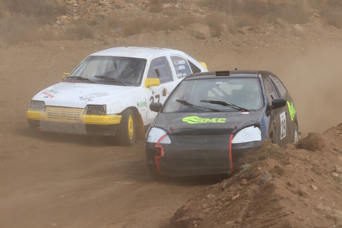 El Murciélago inaugura la competición aragonesa de autocross
