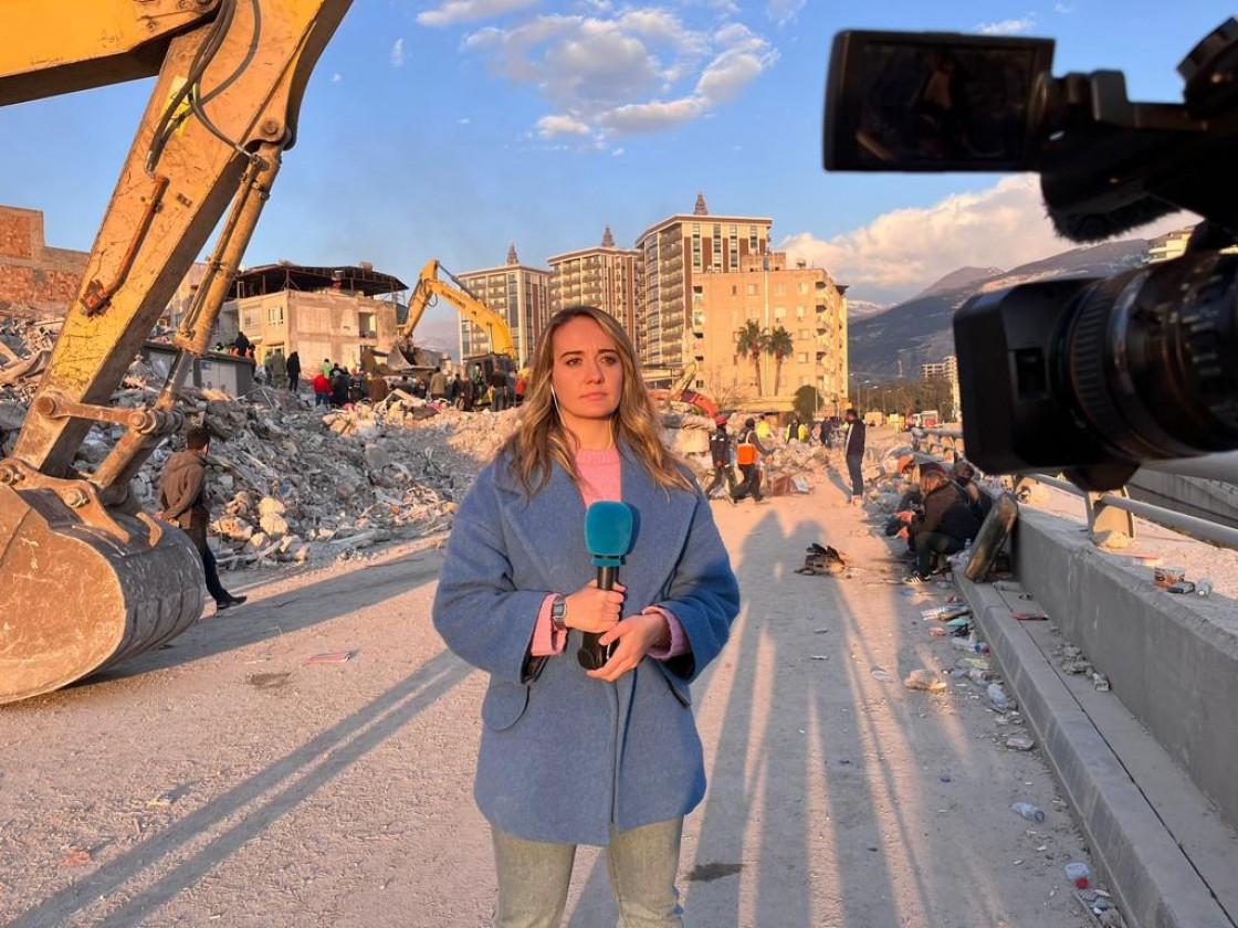 Alba Argilés, periodista turolense que cubrió el terremoto de Turquía y Siria: 