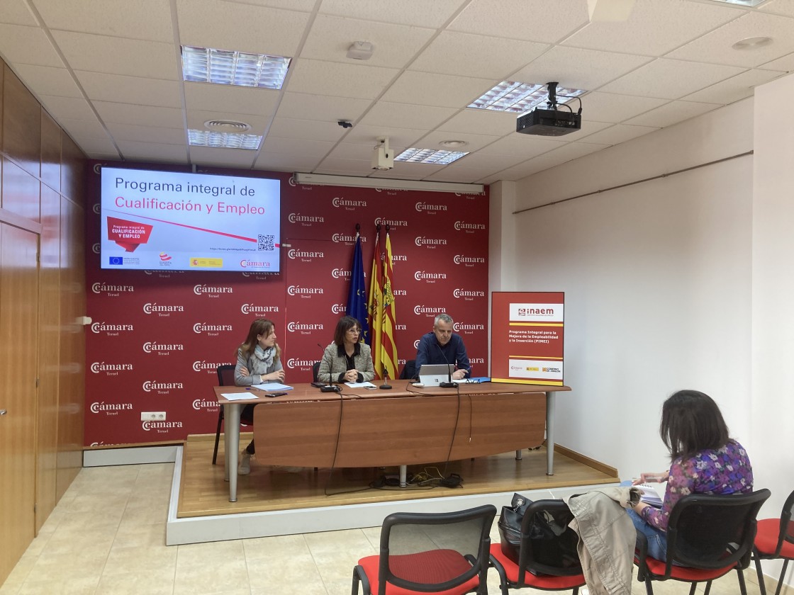 La Cámara formará en Alcañiz conductores de autobús ante la carencia de profesionales que sufren las empresas del Bajo Aragón