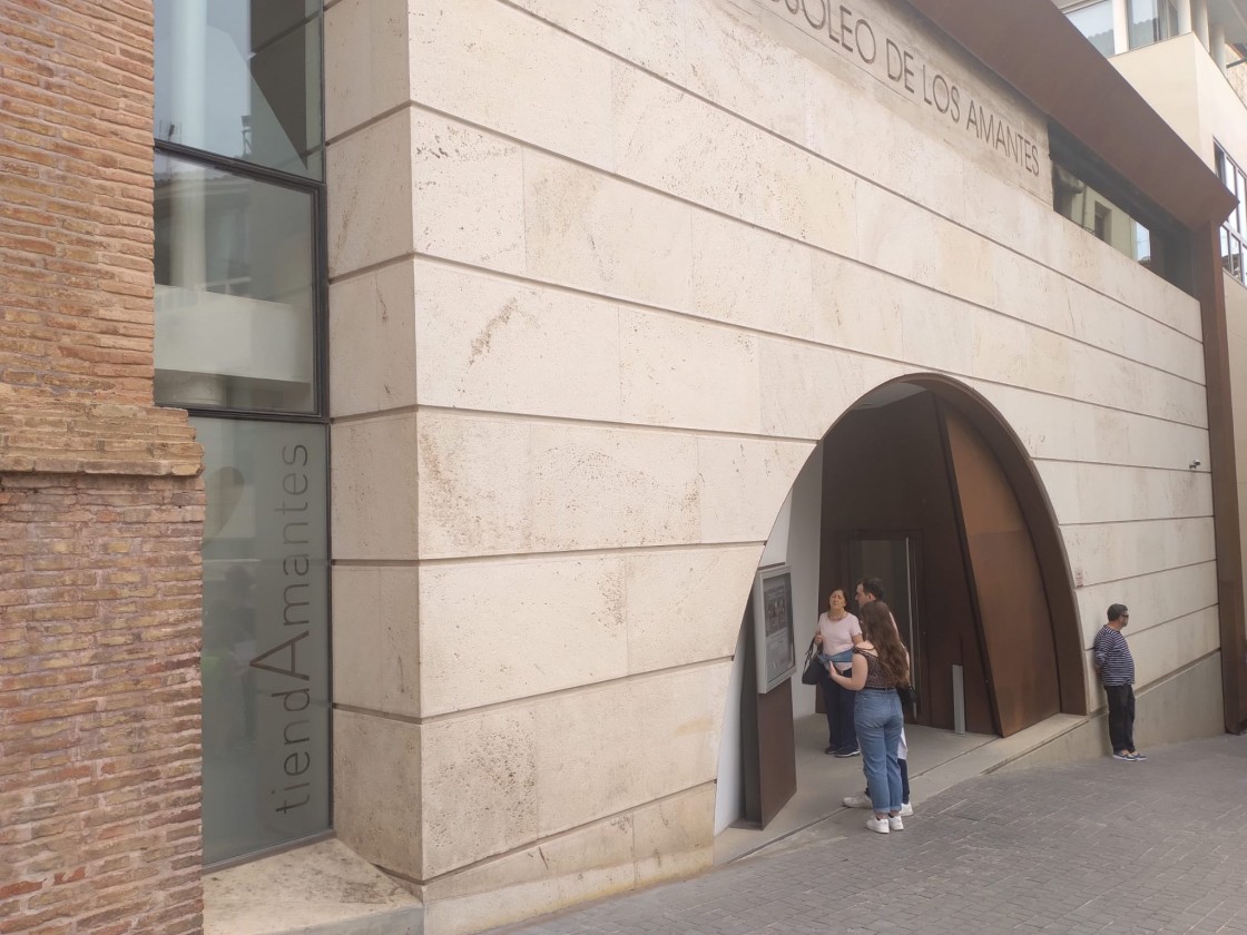 Los alojamientos turísticos de varias zonas rozan el lleno este puente en un abril “increíblemente bueno”