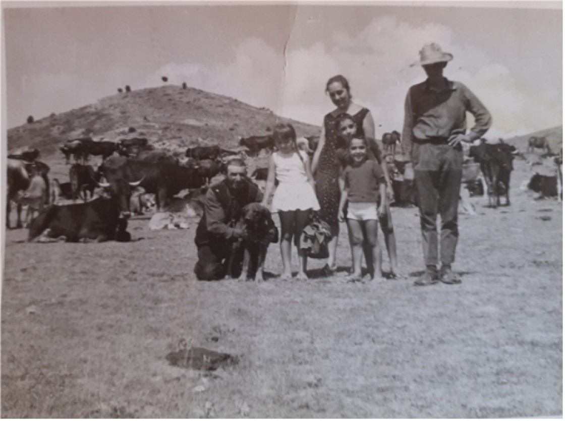 Cada 3 de mayo la vida cambiaba en pueblos como Monteagudo del Castillo