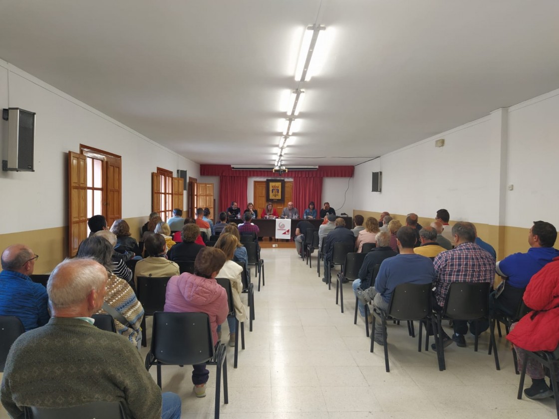 Ganar Montalbán presenta sus propuestas en un acto multitudinario en la localidad