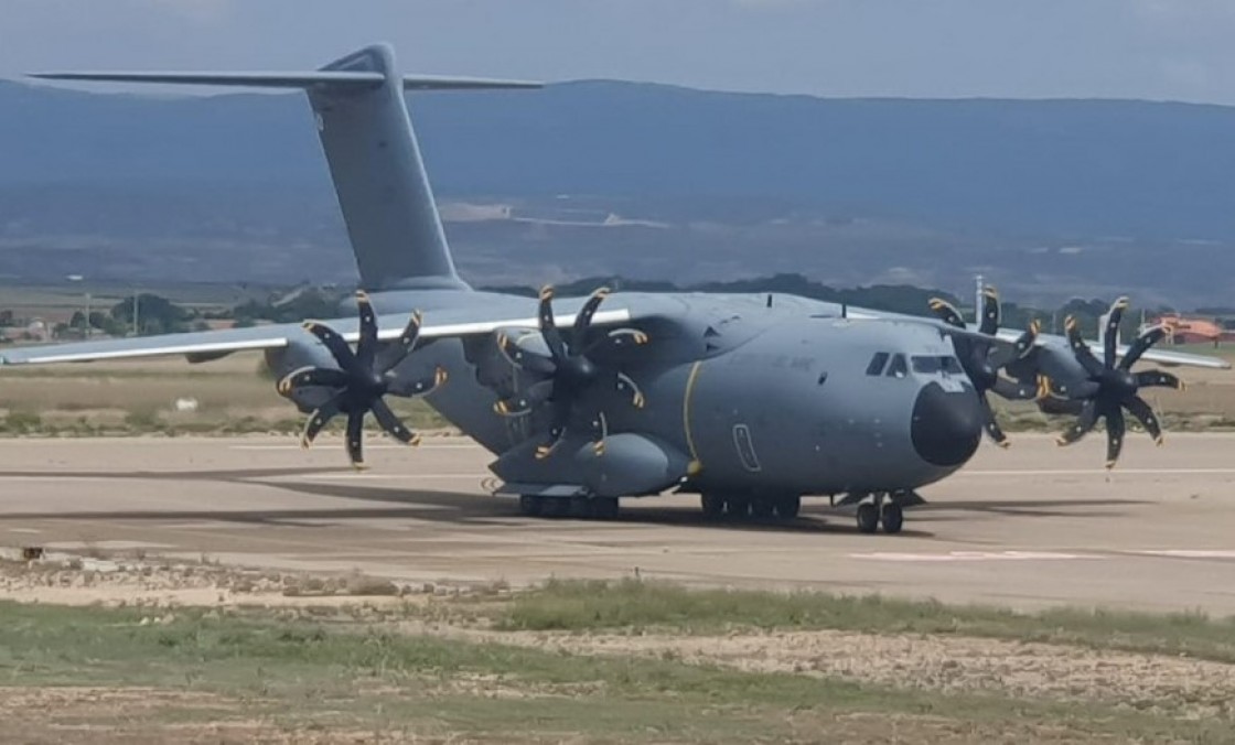 El Aeropuerto de Teruel, campo de ejercicios militares en la simulación de una operación de evacuación de personal no combatiente