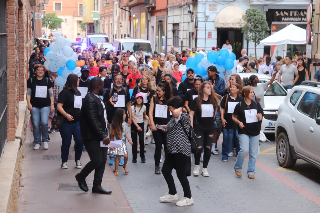 La Plataforma Teruel con las Personas Refugiadas genera una marea solidaria