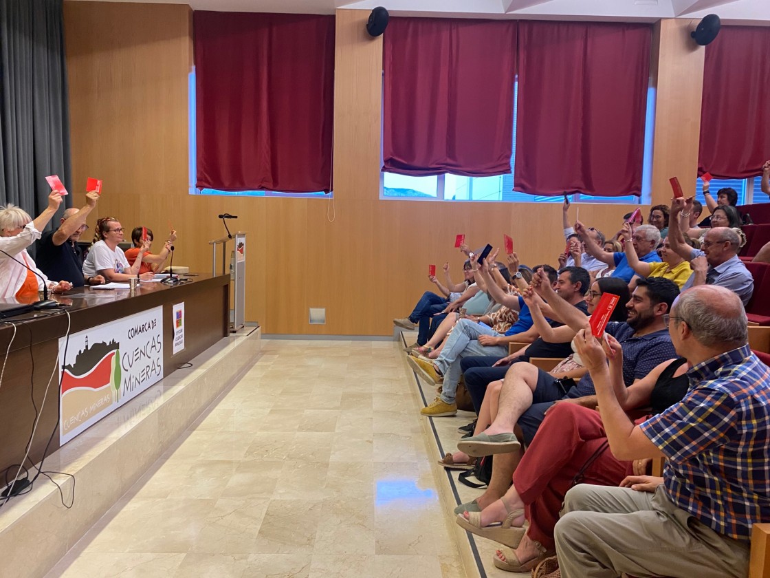 El PSOE propone a Ana Cris Lahoz como candidata a presidir la Diputación de Teruel