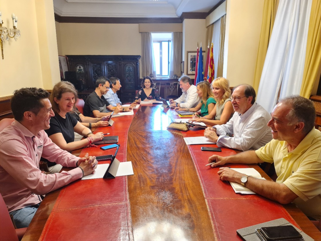 El Ayuntamiento de Teruel aprueba el proyecto de reforma y mejora del alumbrado ornamental de la plaza del Torico