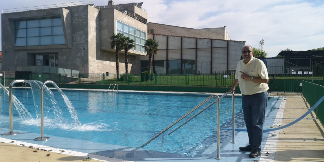 La piscina de Calamocha abre al público con instalaciones renovadas