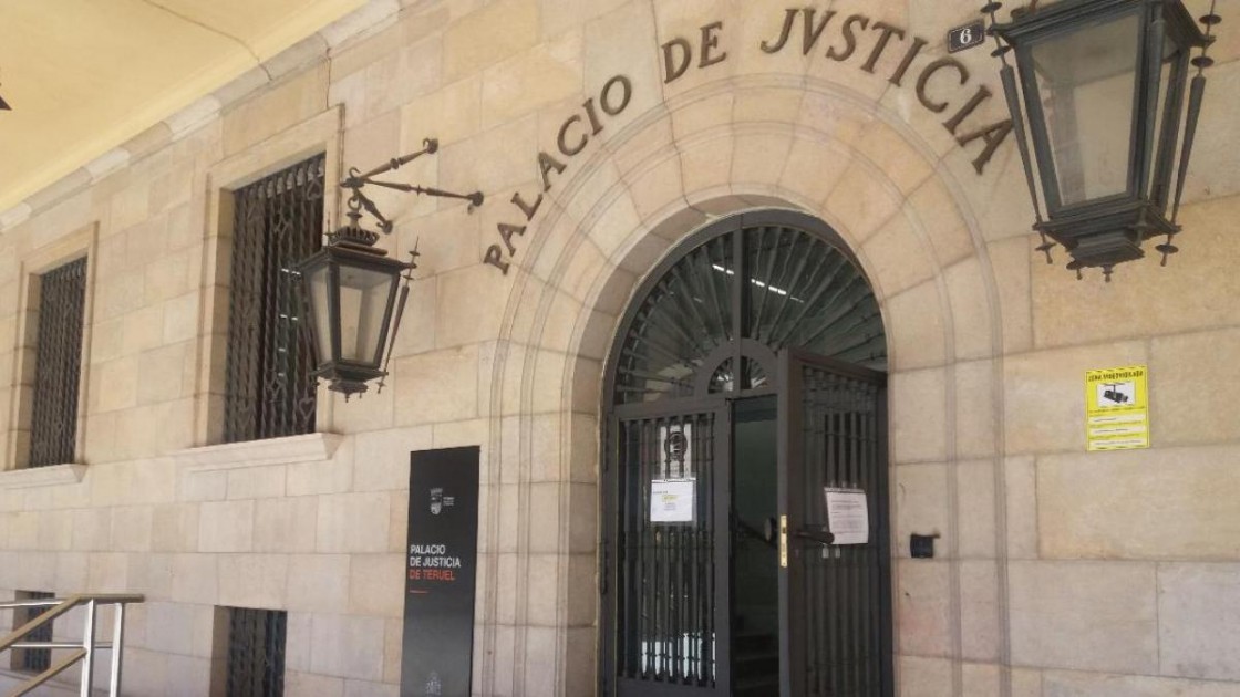 Condenado un hombre por acosar y perseguir por las calles a su expareja en Teruel