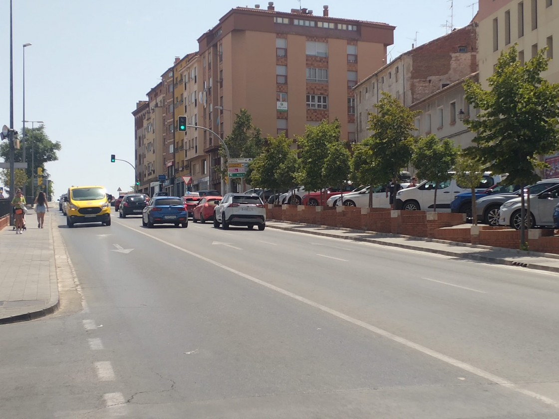 El carril bici de las rondas de Teruel supondrá reducir de tres a dos los carriles de la vía