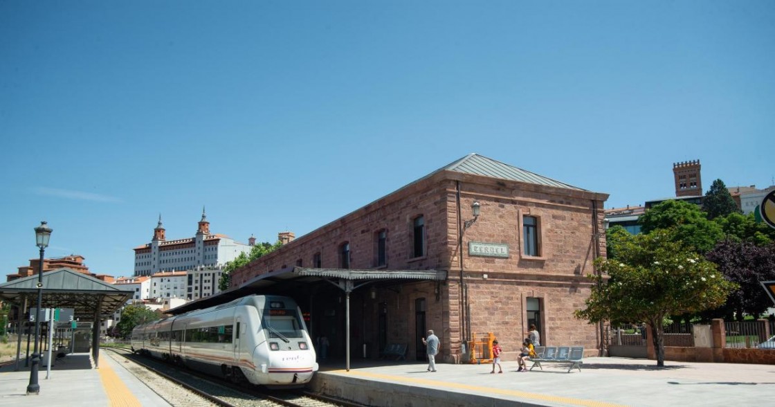 El Gobierno central destina 76 millones más para electrificar la línea férrea Zaragoza-Teruel-Sagunto