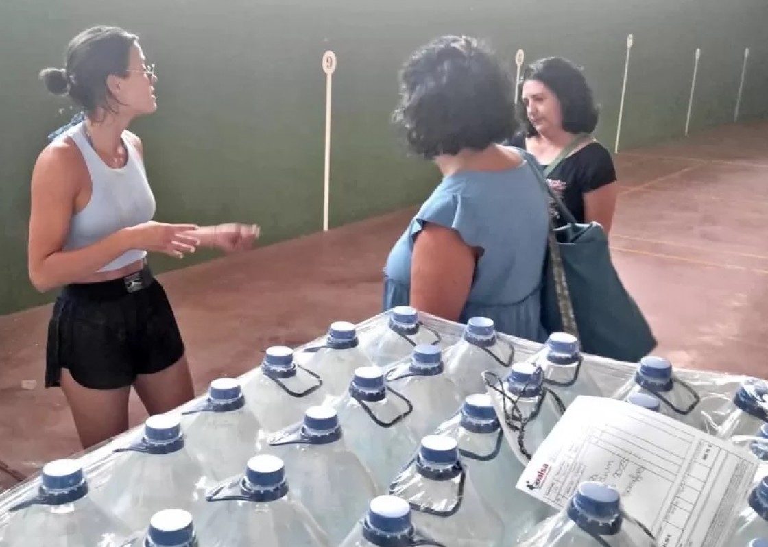 Mazaleón repartirá agua hasta que se solucionen los problemas de potabilidad