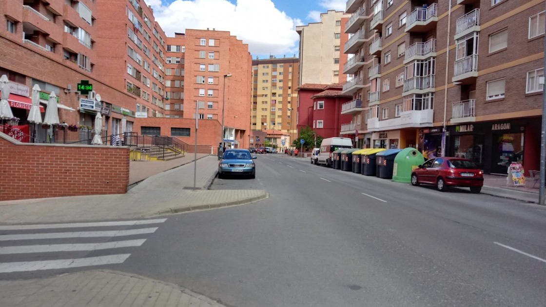 Los vecinos de la capital abren el debate para peatonalizar las rondas, la avenida Aragón y José Torán