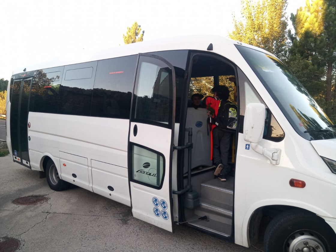 Los 21 alumnos de Olba y Fuentes de Rubielos ya tienen servicio de autobús para ir a Mora