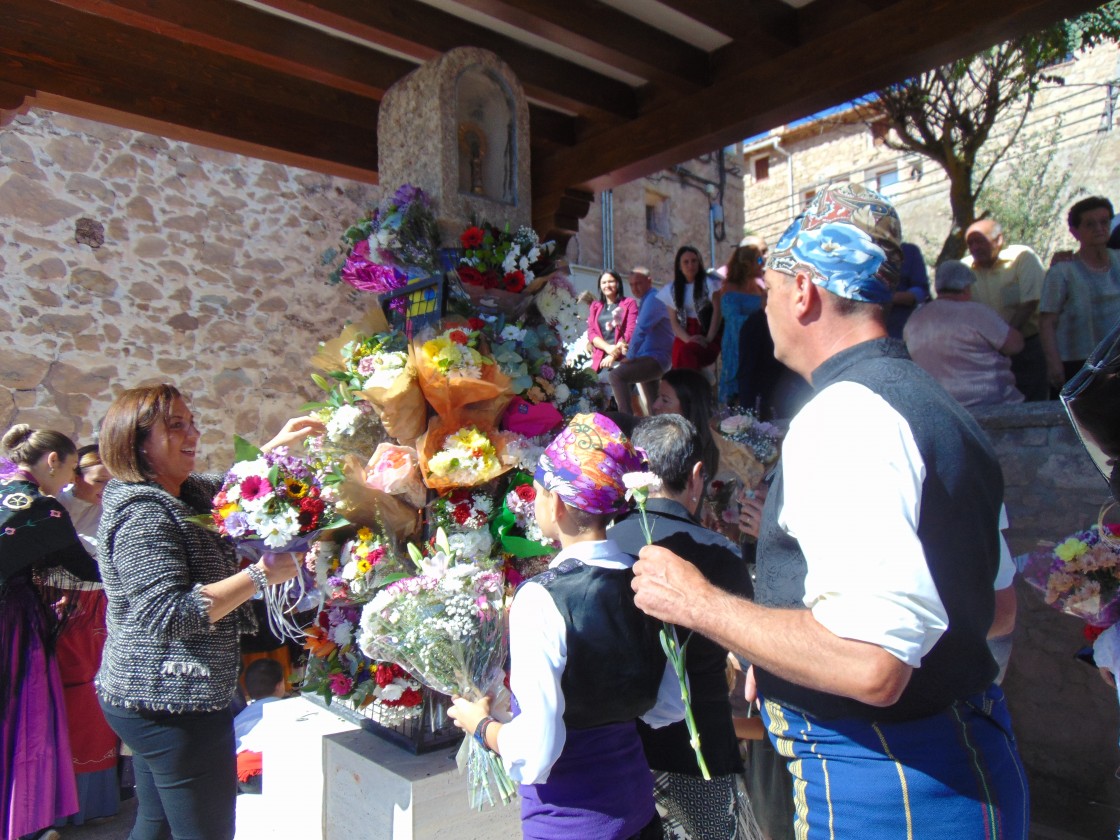 Varios pueblos de la provincia celebran por todo lo alto el día del Pilar