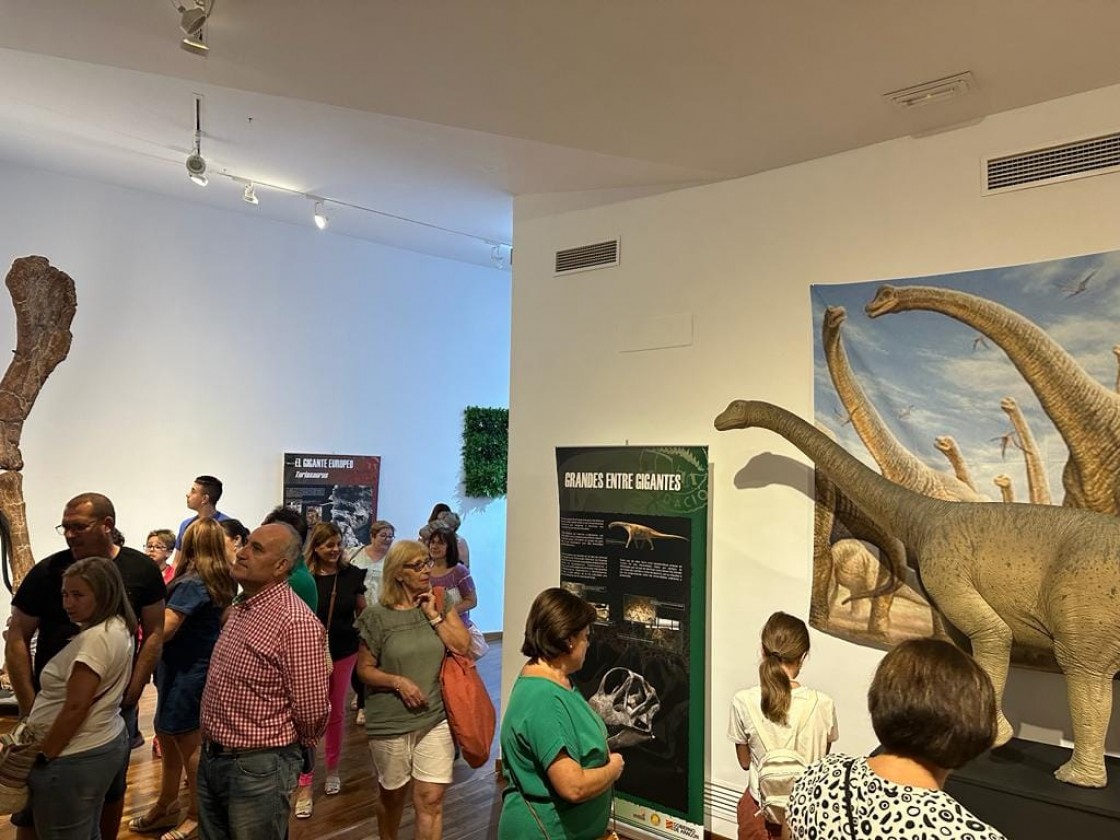 Los dinosaurios de Teruel se han echado a la mar y conquistado el mundo a través de exposiciones