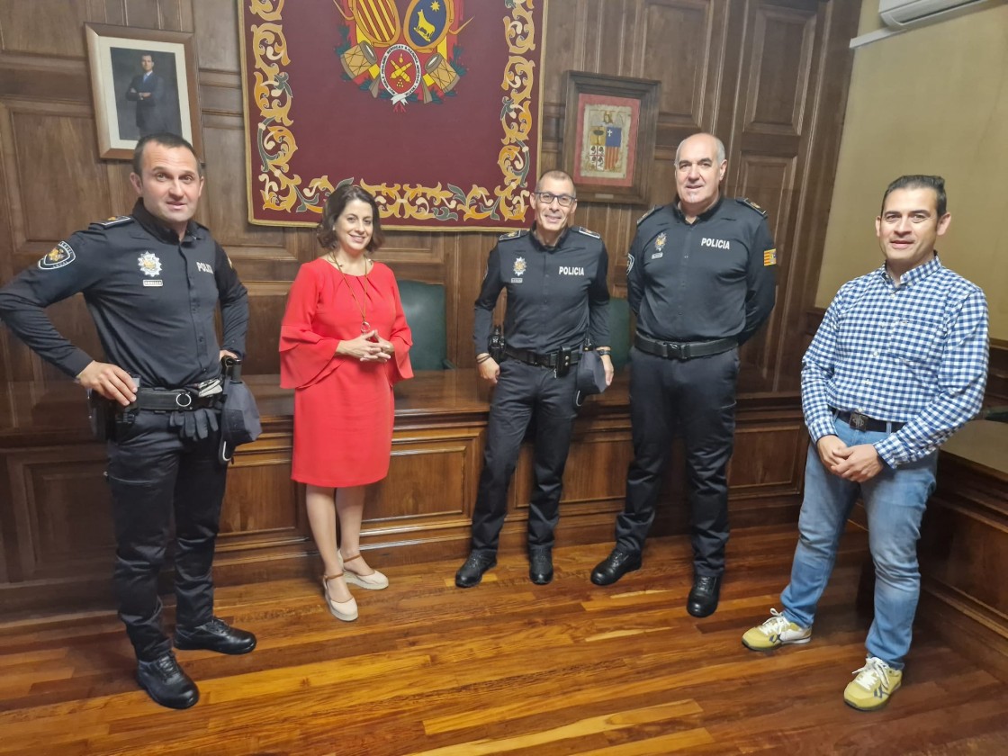 Cuatro agentes de la Policía Local de Teruel condecorados con la Medalla al Mérito Policial