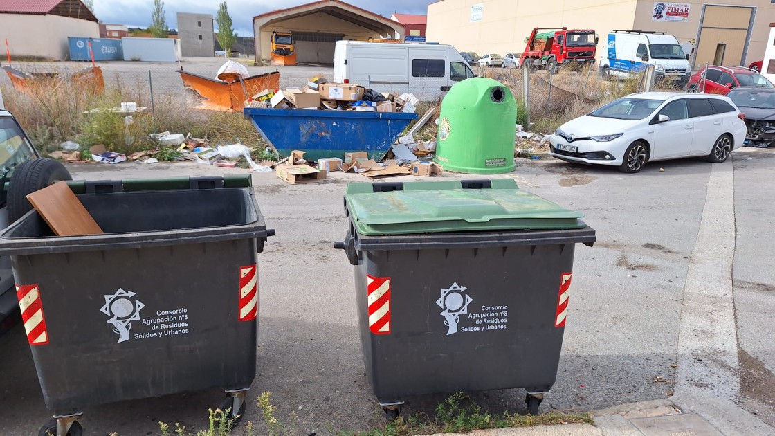 El Ayuntamiento de Teruel aprueba un contrato por 73.355 euros para intensificar el servicio de limpieza en el Parque Industrial La Paz