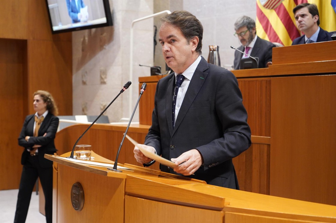 Las Cortes de Aragón aprueban el techo de gasto para 2024 con apoyo del PSOE, abstención de CHA y Podemos e IU en contra