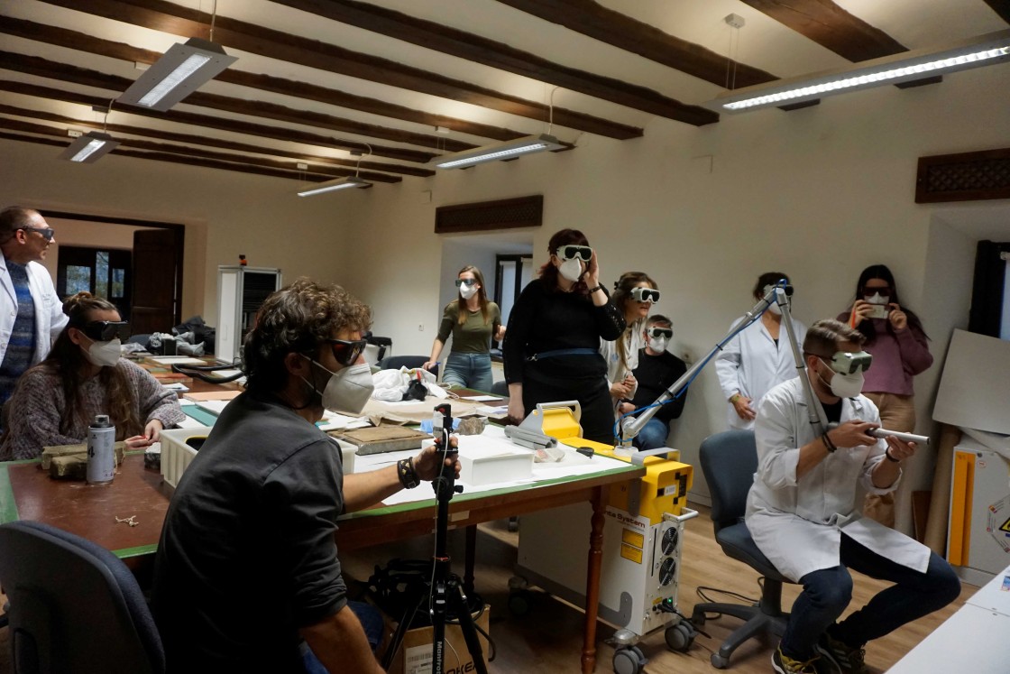 La Fundación Santa María de Albarracín enseña cómo conservar y restaurar el patrimonio cultural con rayos láser