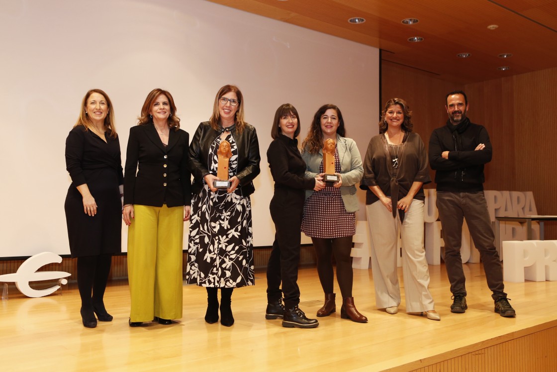 El colegio Gloria Fuertes recibe el premio Educar para el Futuro de la Fundación Ibercaja