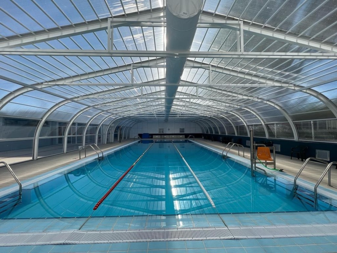 Valderrobres abre de manera permanente su piscina climatizada