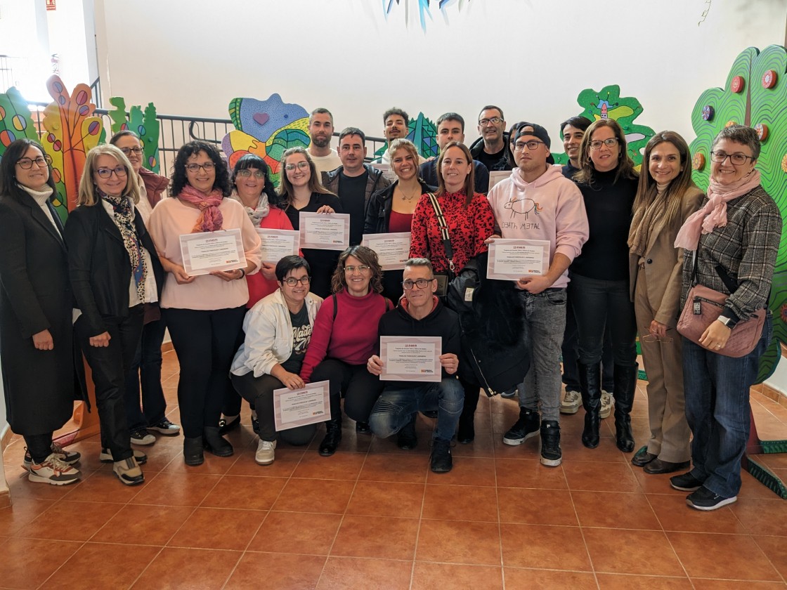 Doce alumnos reciben en Andorra su certificado tras formarse en jardinería