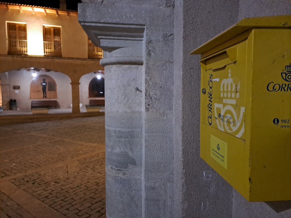 Correos cubrirá la vacante de Villarluengo tras 21 días y gracias a la presión de los municipios afectados