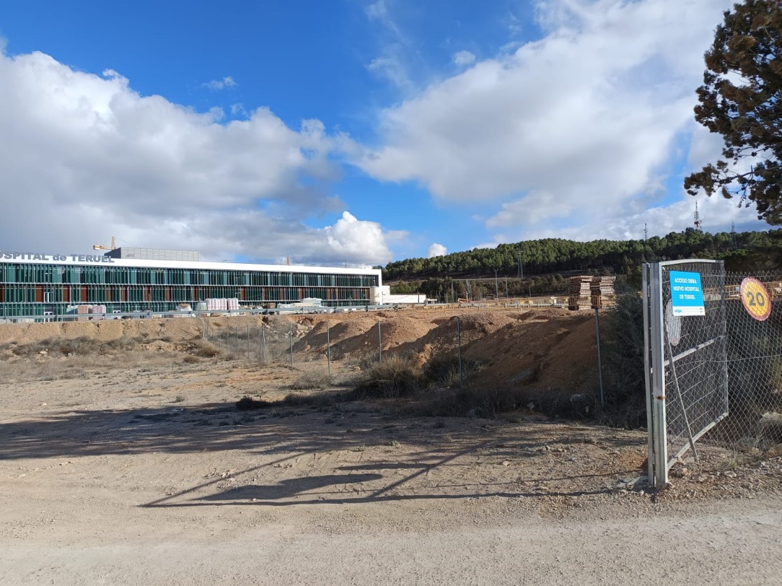 Azcón asegura que este miércoles se aprobará el decreto ley que declare de utilidad pública los accesos al nuevo hospital de Teruel