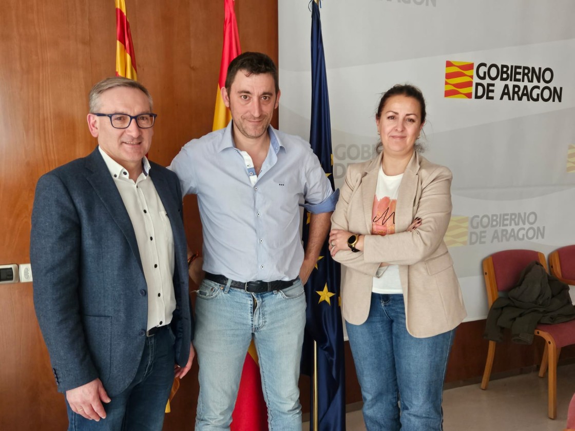 La DPT pide al Gobierno de Aragón ayudas para los agricultores afectados por los ciervos en Montes Universales