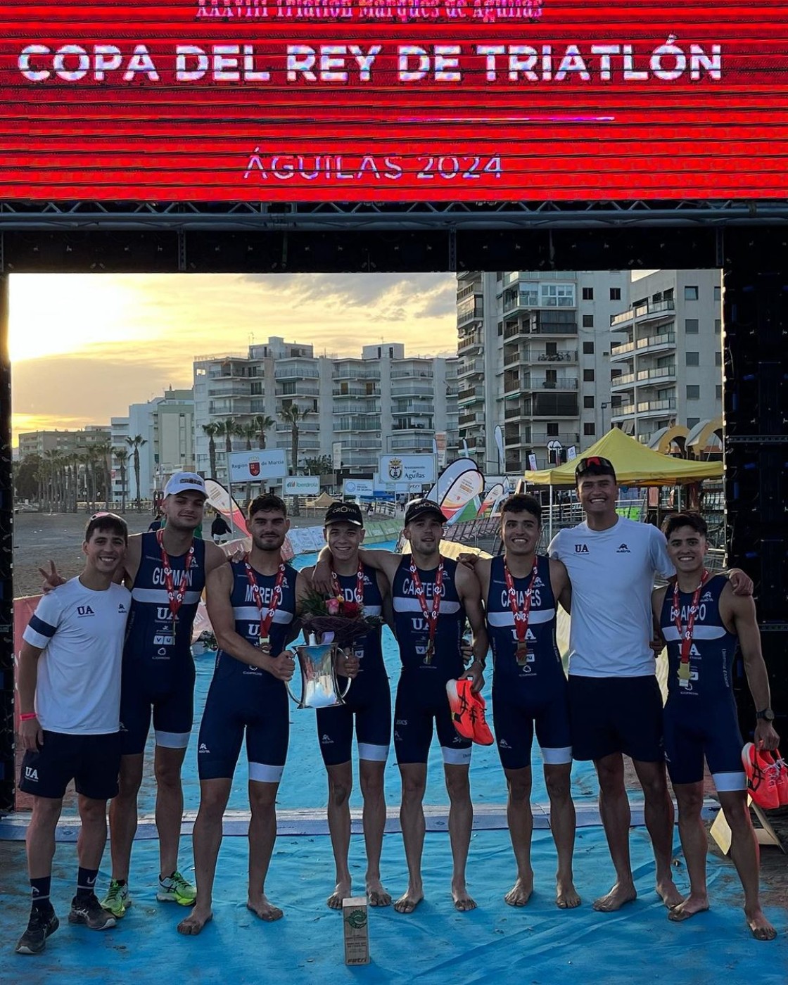 Izan Edo impone su ley en  la Copa del Rey de triatlón