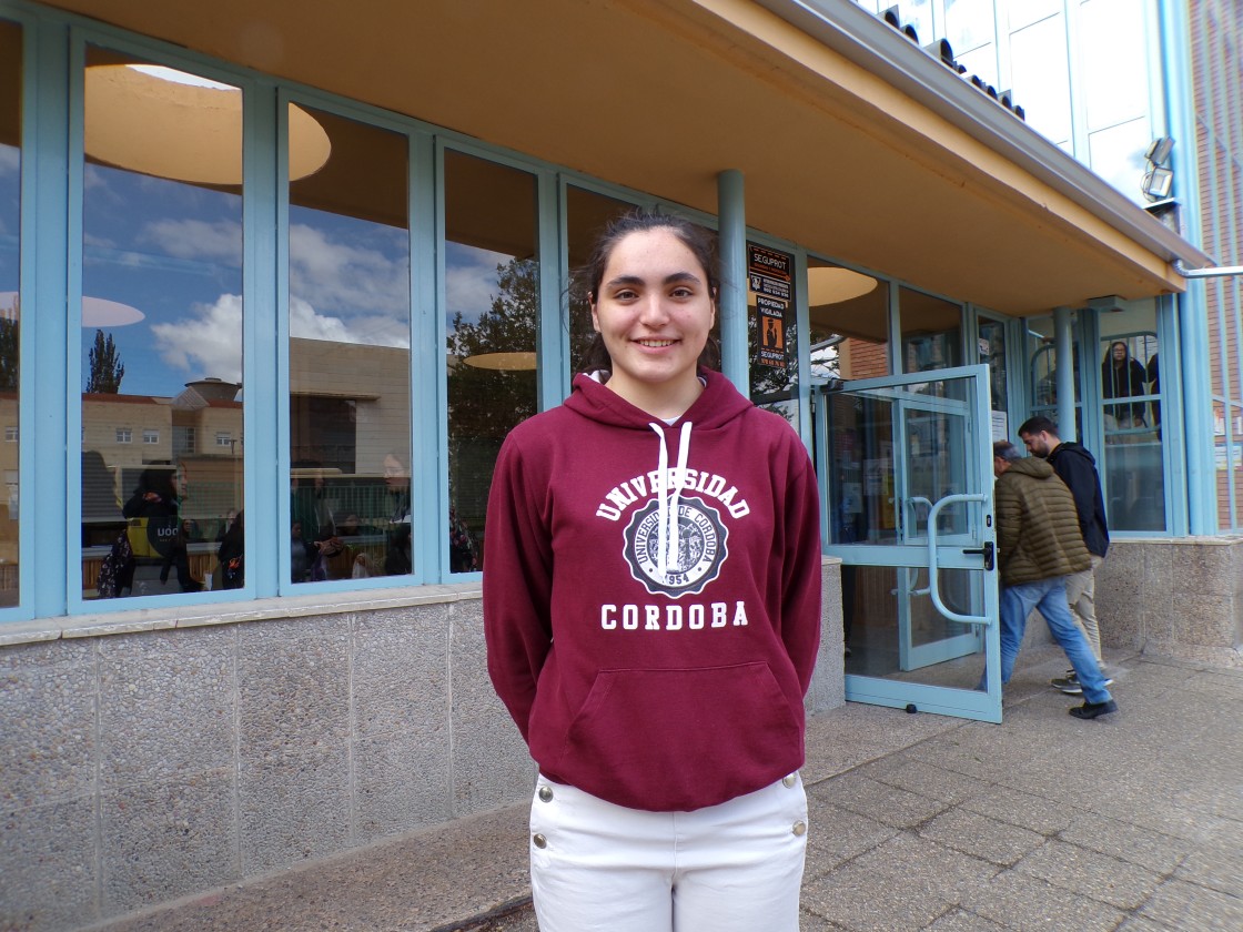 Irene Canalejo, participante turolense en la Olimpiada Nacional de Geología: “La pasión por la Geología me la transmitió mi profesora del IES”